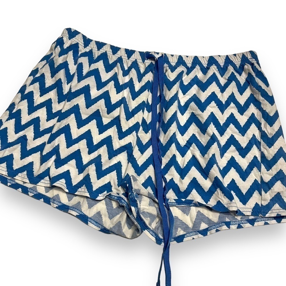 Nautica Chevron Shorts Size Medium Blue And White Drawstring Waist.